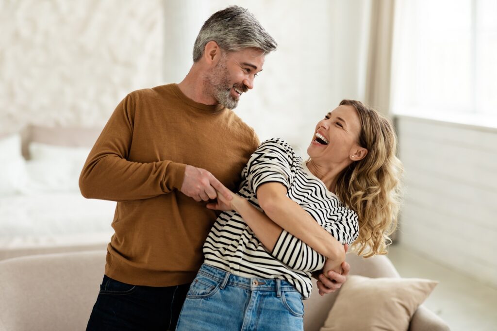 couple dancing